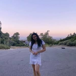 Meet your Posher, Alicia